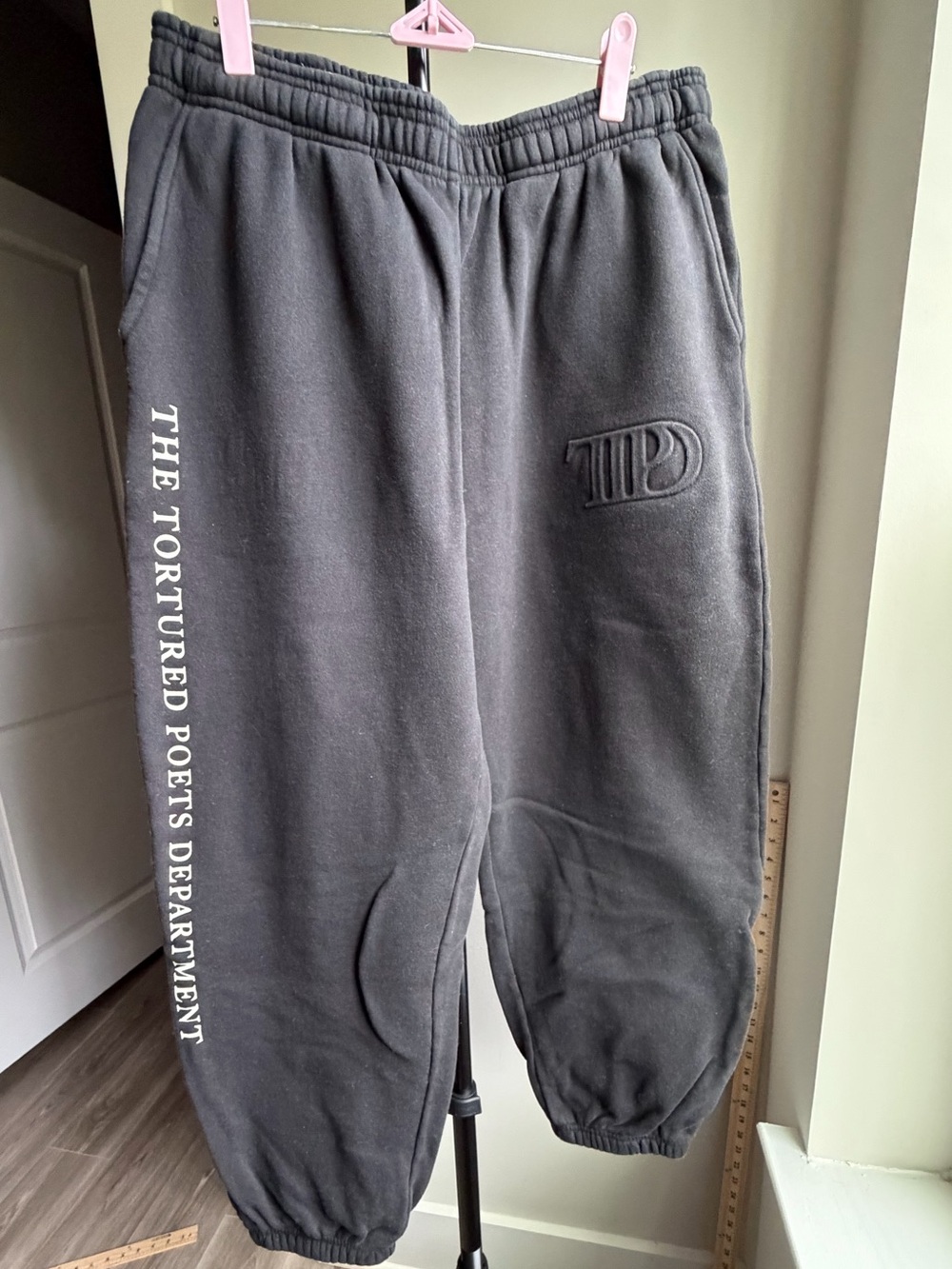 Taylor Swift TTPD Embossed Sweatpants | XL | Black